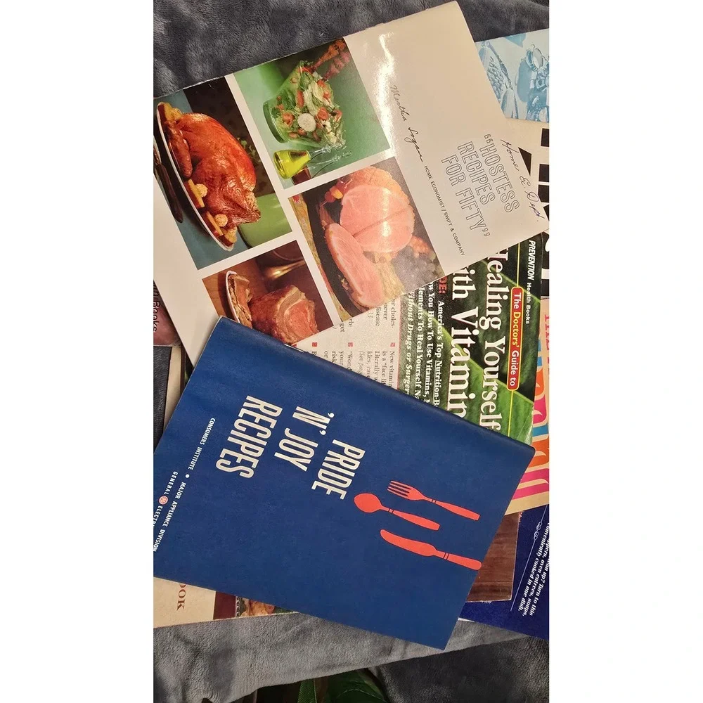 Vintage Cookbook Lot Pillsbury General Electric Kerr First Aid Recipe Booklets